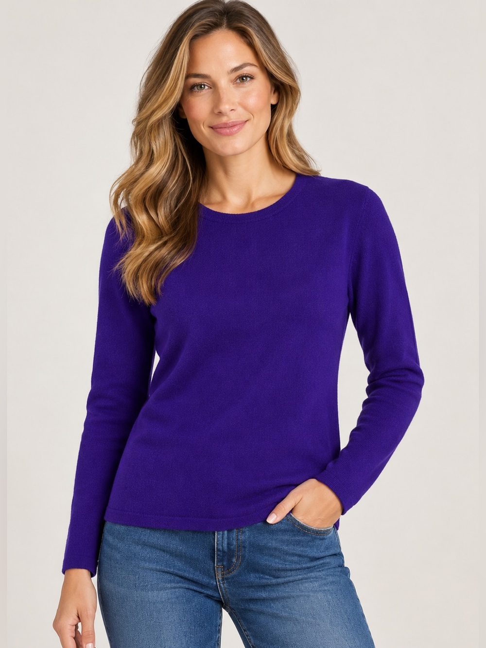 Crew Neck 100% Cashmere Sweater, size M